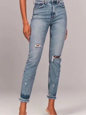 Bre Sheppard x Abercrombie The Mom High Rise Distressed Jeans 29 / 8